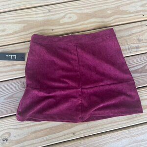 Lulu’s Suede Mini Skirt Maroon NWT Size small
